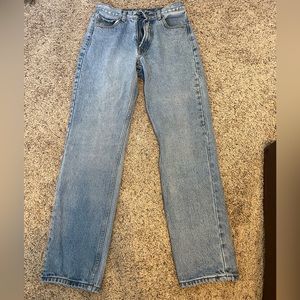 J. Galt light wash straight jeans. Size small.